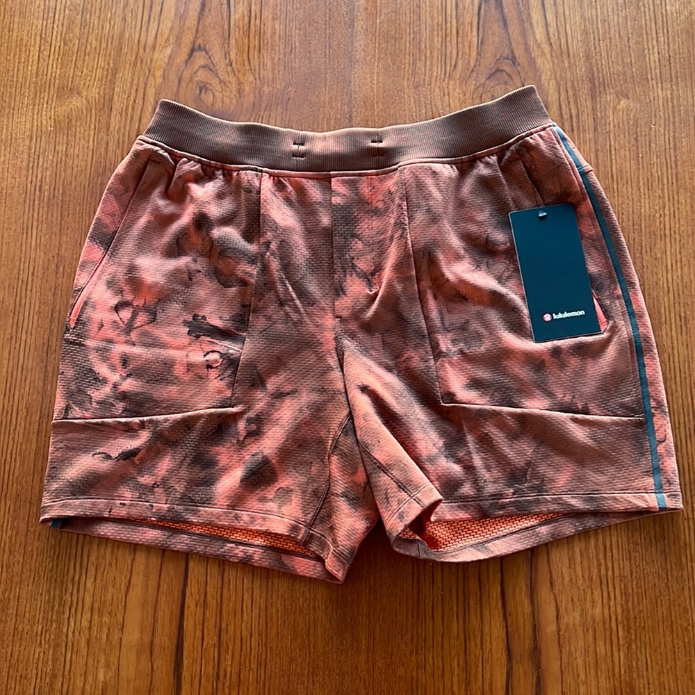 Lululemon Men’s Textured Tech Shorts